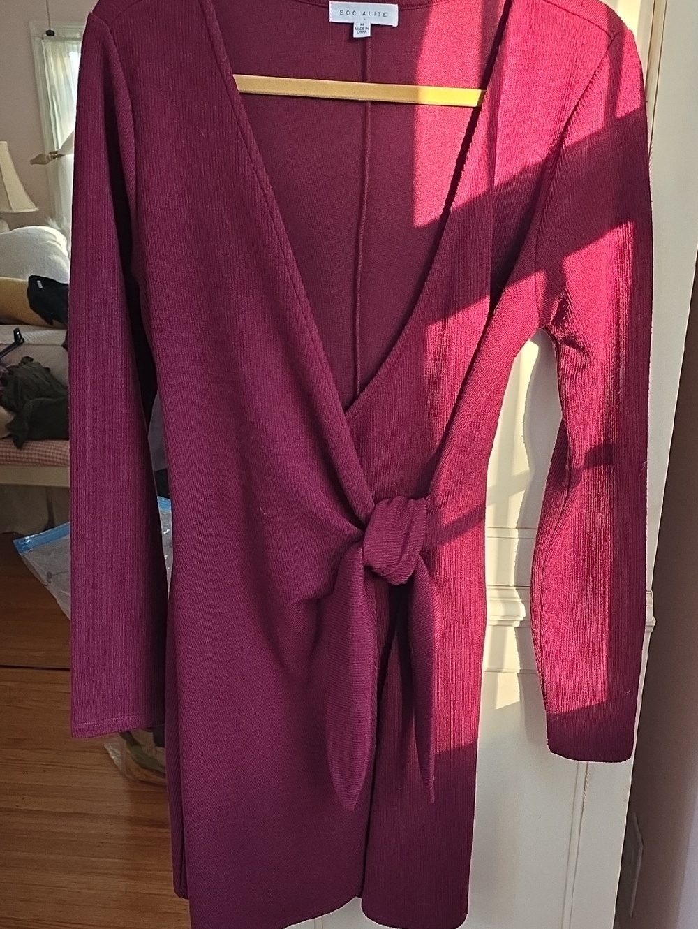 Burgundy Knit Wrap Dress Like New Size Medium, Long Sleeve V-neck. Socialite